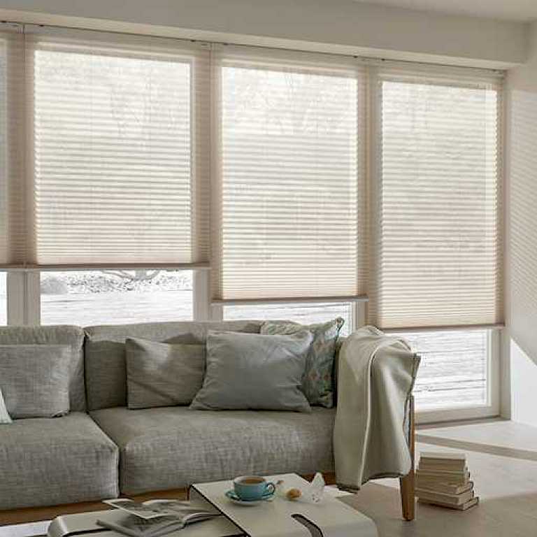 Freihängender Faltstore